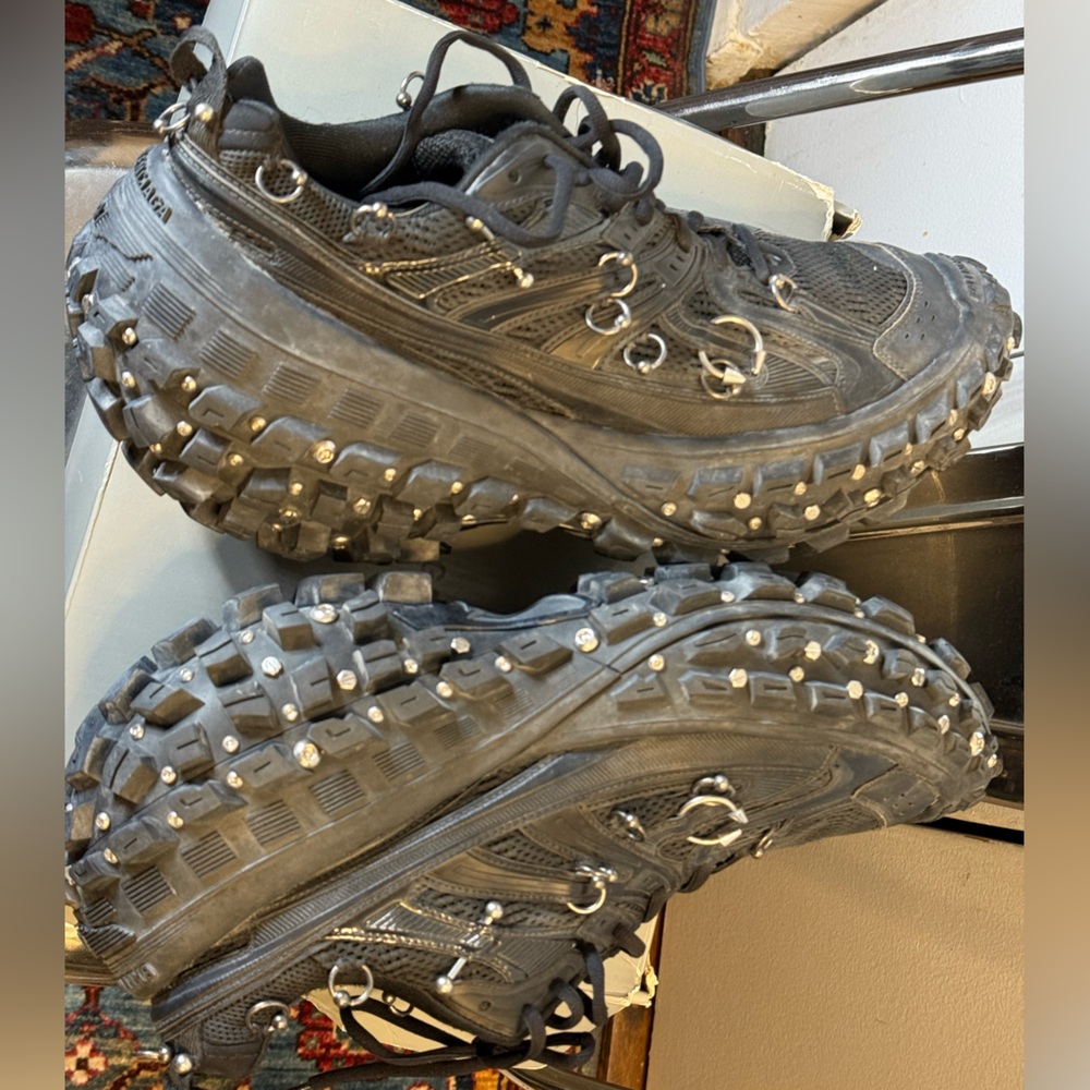 BALENCIAGA Men's Bouncer Screw Sneakers with Piercings Size 47/14 - Picture 9 of 14